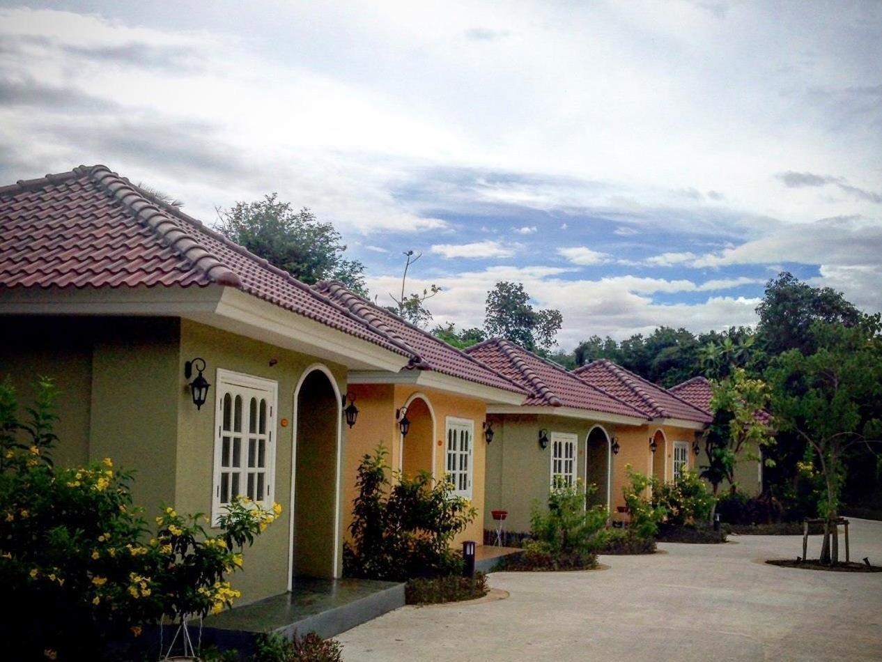 Wangpla Villa Resort Nakhon Szavan Kültér fotó