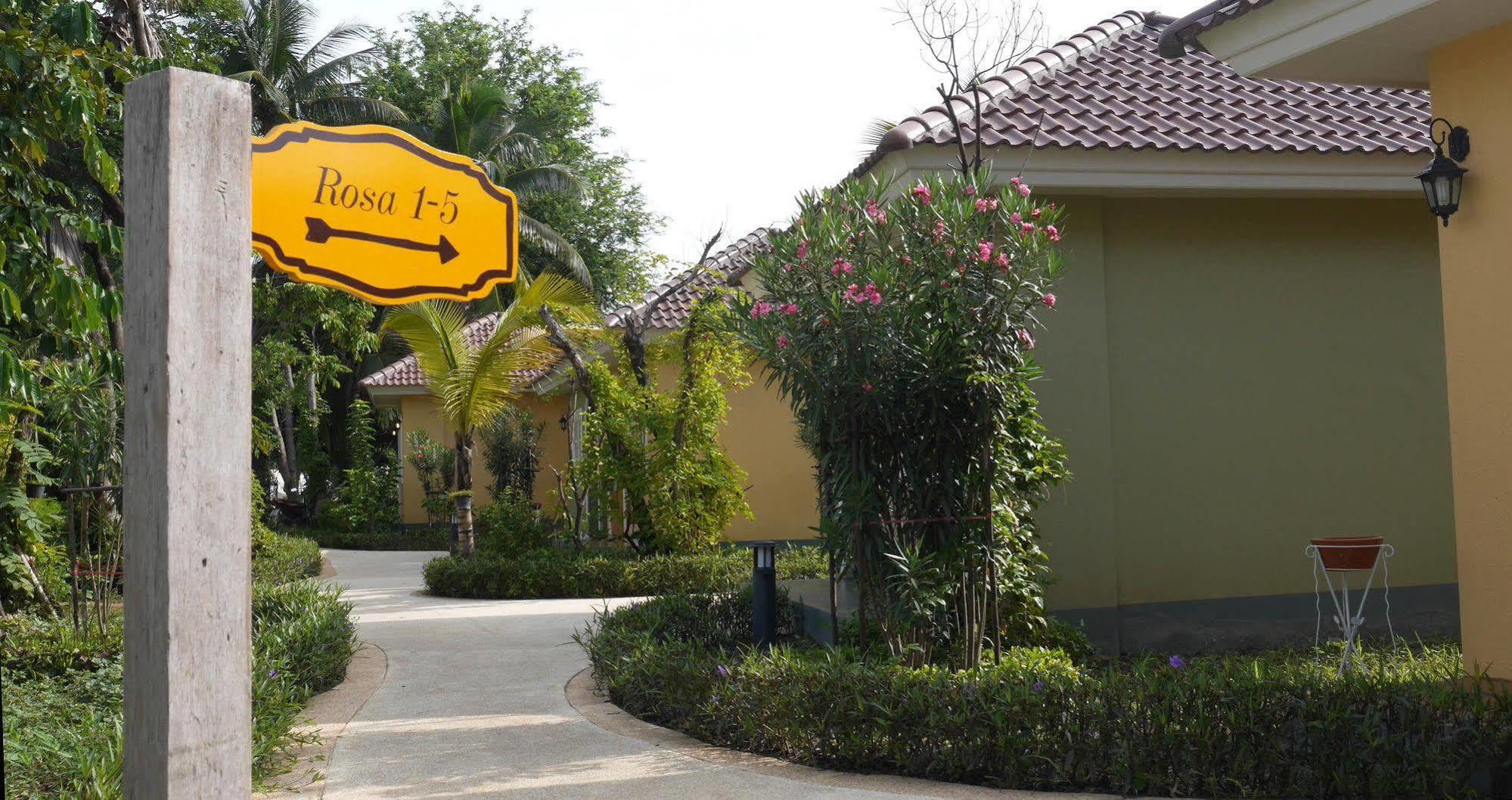 Wangpla Villa Resort Nakhon Szavan Kültér fotó