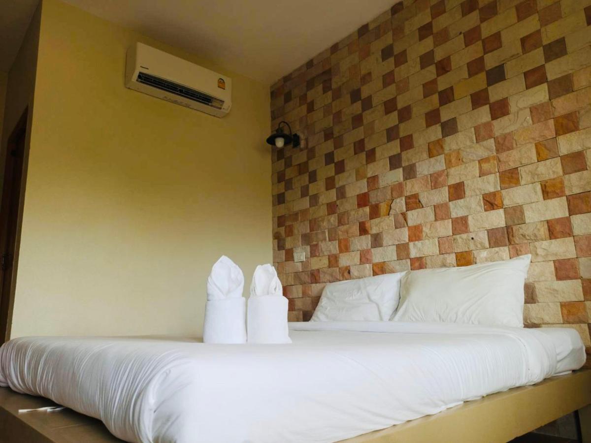 Wangpla Villa Resort Nakhon Szavan Kültér fotó